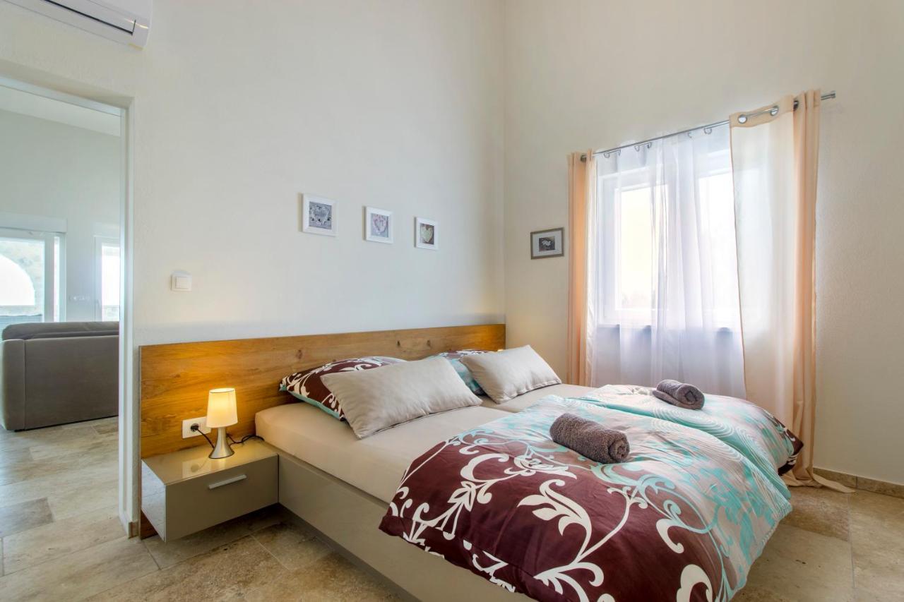 Апартаменты Dalmata Lounge Стариград-Пакленица Экстерьер фото
